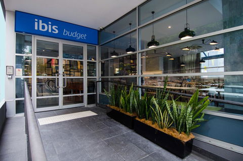 Ibis Budget Sydney East - Rental Cars 4