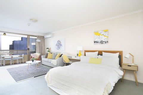 Paxsafe Sydney Hyde Park Budget Apartments - Rental Cars 1