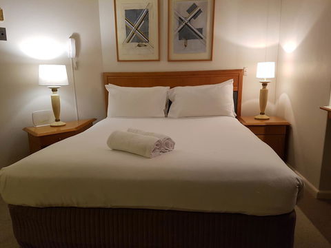 Paxsafe Sydney Hyde Park Budget Apartments - Rental Cars 5
