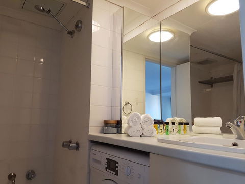 Paxsafe Sydney Hyde Park Budget Apartments - Rental Cars 11
