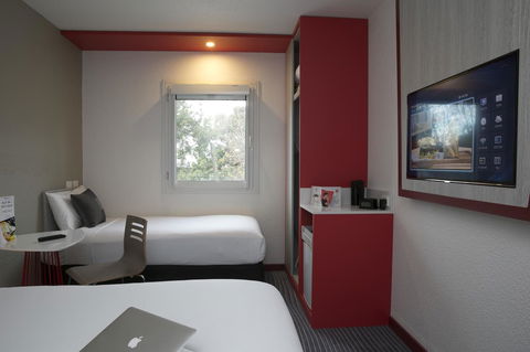 Ibis Sydney Airport - Rental Cars 25