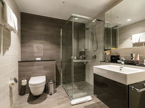 The Branksome Hotel & Residences - Rental Cars 3