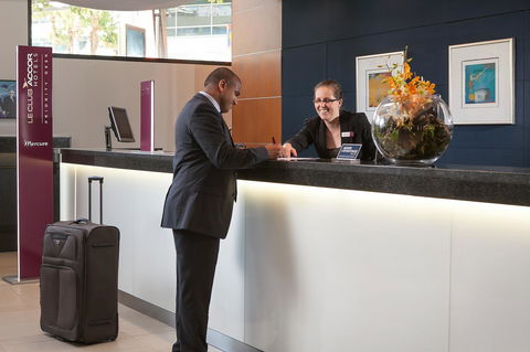 Mercure Sydney - Rental Cars 24