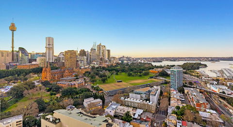 The Sydney Boulevard Hotel - Rental Cars 1