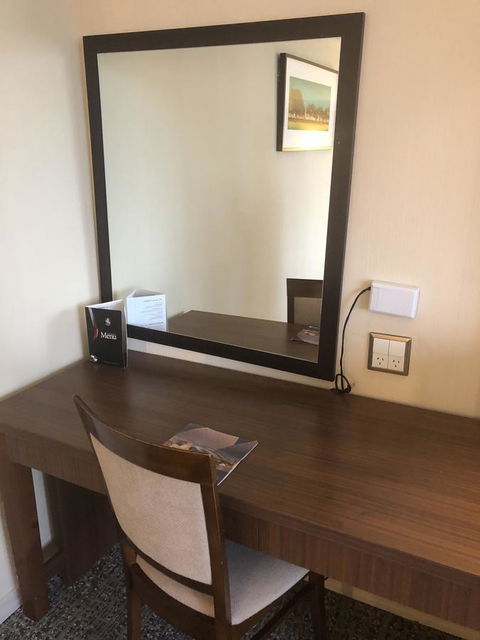 The Sydney Boulevard Hotel - Rental Cars 18