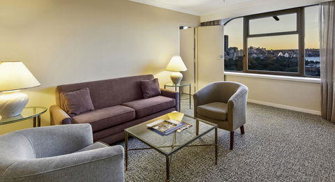 The Sydney Boulevard Hotel - Rental Cars 35