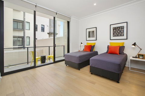 Orange Stay Apartments Potts Point - Rental Cars 8