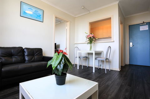 Little Coogee Hotel - Rental Cars 11