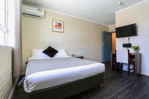 Little Coogee Hotel - Rental Cars 30