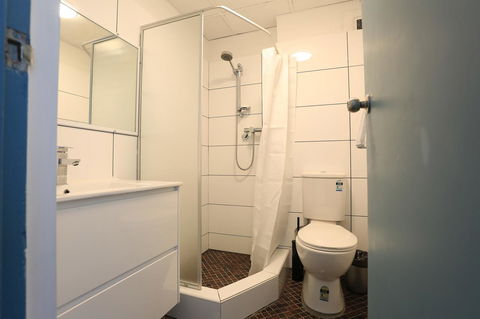 Little Coogee Hotel - Rental Cars 1