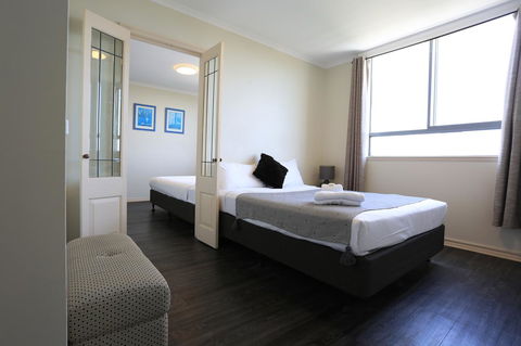 Little Coogee Hotel - Rental Cars 17