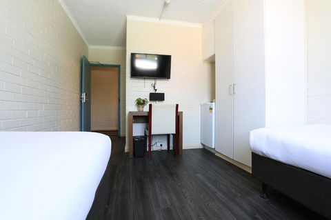 Little Coogee Hotel - Rental Cars 28