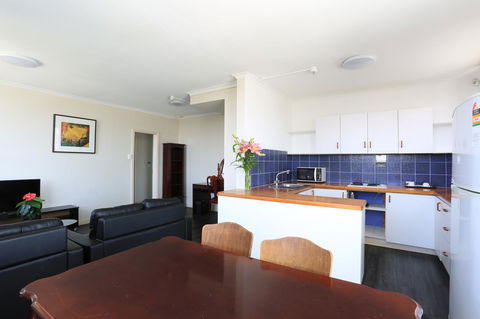 Little Coogee Hotel - Rental Cars 18