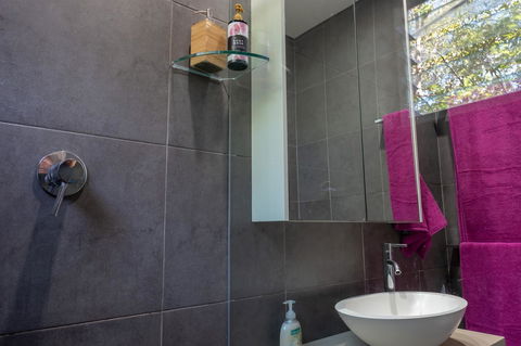 Hideaway Haven, The Cute Place To Put Up Your Feet - Rental Cars 24