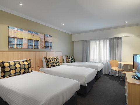 Ibis Styles Sydney Central - Rental Cars 15