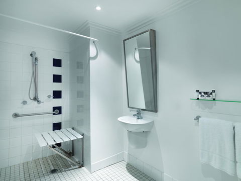 Ibis Styles Sydney Central - Rental Cars 25