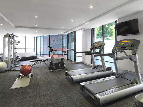 Ibis Styles Sydney Central - Rental Cars 7