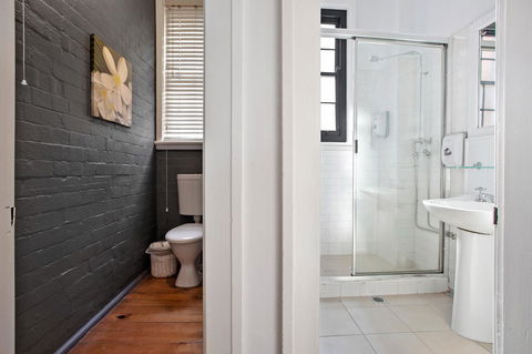 Sydney Harbour Bed And Breakfast - Rental Cars 4