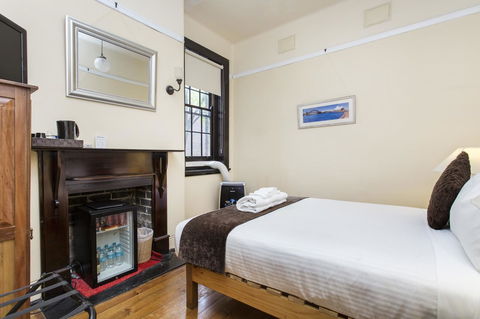 Sydney Harbour Bed And Breakfast - Rental Cars 25