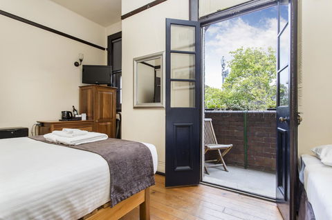 Sydney Harbour Bed And Breakfast - Rental Cars 12