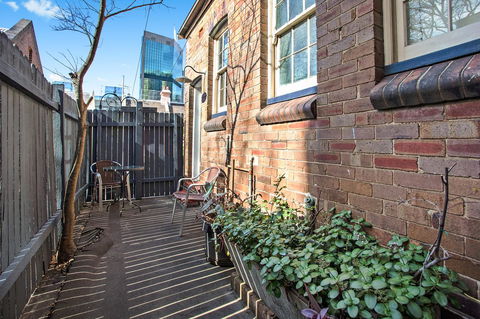 Sydney Harbour Bed And Breakfast - Rental Cars 6