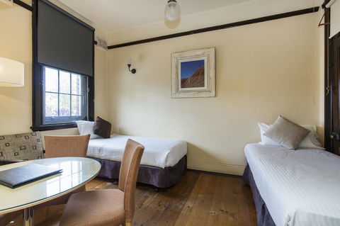 Sydney Harbour Bed And Breakfast - Rental Cars 37