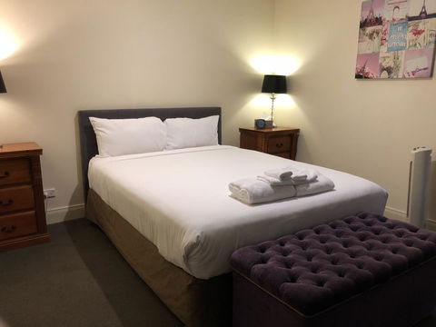 Sydney Harbour Bed And Breakfast - Rental Cars 28