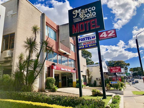 Marco Polo Motor Inn Sydney - Rental Cars 0