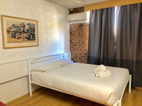 Marco Polo Motor Inn Sydney - Rental Cars 6
