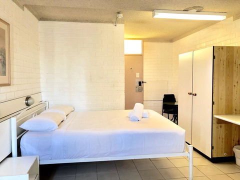 Marco Polo Motor Inn Sydney - Rental Cars 14