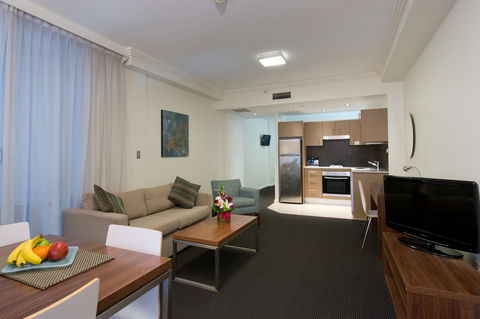 APX World Square - Rental Cars 2