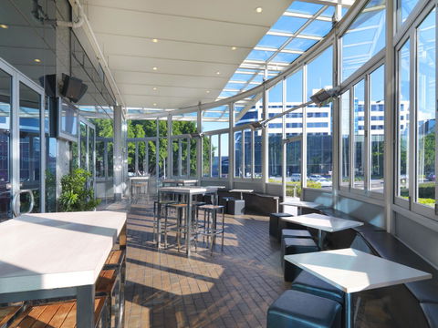 Crowne Plaza Sydney Airport, An IHG Hotel - Rental Cars 40
