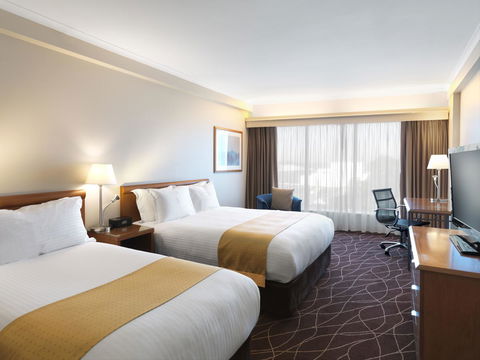 Crowne Plaza Sydney Airport, An IHG Hotel - Rental Cars 16
