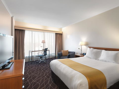 Crowne Plaza Sydney Airport, An IHG Hotel - Rental Cars 15