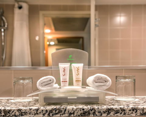 Crowne Plaza Sydney Airport, An IHG Hotel - Rental Cars 27