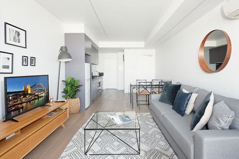Newtown's Best Designer Apartment - Rental Cars 1