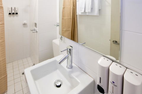 Park Regis City Centre - Rental Cars 19