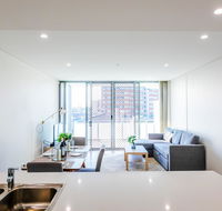 Near train station new 2 BR apt/free parking - Rental Cars