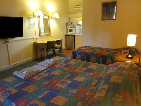 Temora Motel - Rental Cars 3