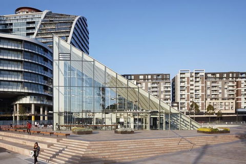 Veriu Green Square - Rental Cars 28
