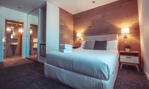 Crown Hotel Surry Hills - Rental Cars 13