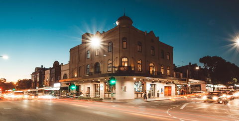 Crown Hotel Surry Hills - Rental Cars 0