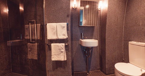 Crown Hotel Surry Hills - Rental Cars 23