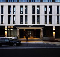 Burbury Hotel - Rental Cars