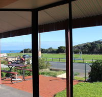 Bott's Beach Retreat - Rental Cars