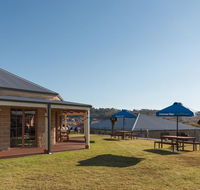Bowen Inn Motel - Rental Cars