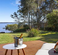 Braeside - waterfront fireplace - Rental Cars