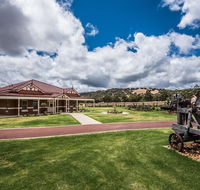 Braybrook Boutique BnB - Rental Cars