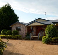 Brick Creek House - Rental Cars