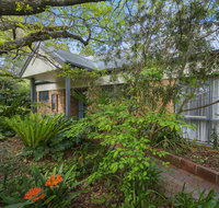 Bungunyah Apartments - Rental Cars